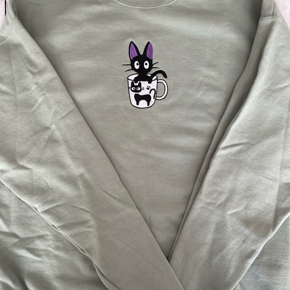Jiji in Mug Embroidered Sweatshirt - Picture 3 of 3